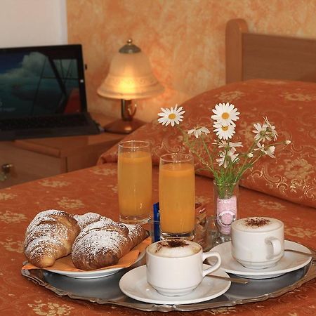Camere Santa Margherita ภายนอก รูปภาพ